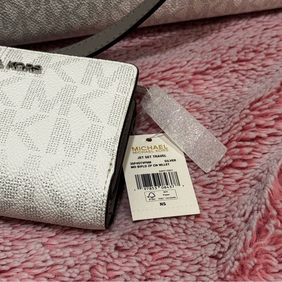 NWT Michael Kors Jet Set Large Logo Shoulder Bag Purse and Wallet Set - Picture 7 of 11